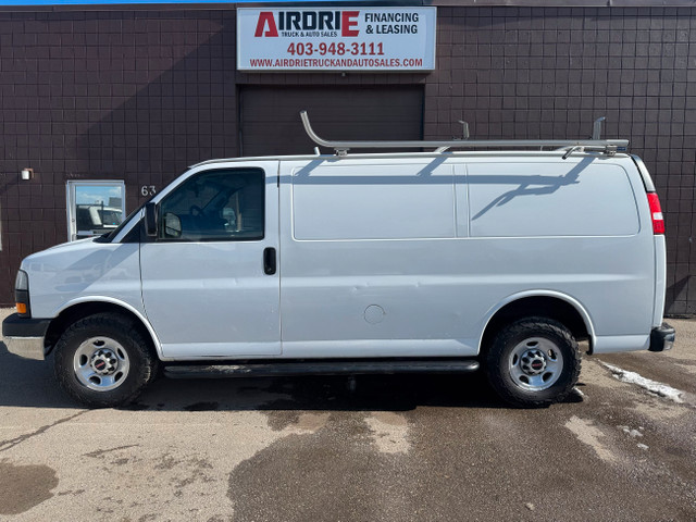 2016 GMC Savana Cargo Van 2500 in Cars & Trucks in Calgary