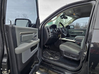 2018 Ram 2500 SLT 4x4 Crew Cab with the 6.7L Cummins Diesel and only 90,000kms! Big lift and tires,... (image 8)