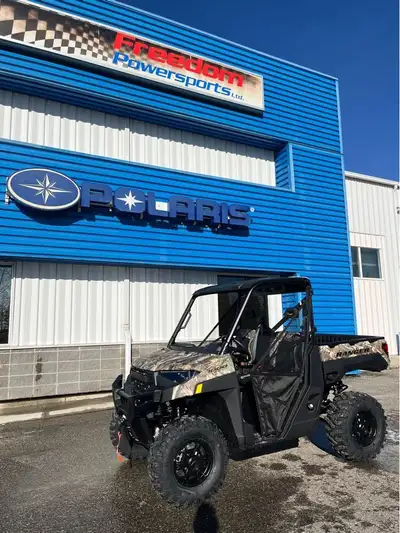 Engine Type: Parallel Twin Displacement: 60.9 cu. in. (999 cc) Bore and Stroke: Bore: 3.66 in. (93 m...