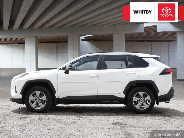 2024 Toyota RAV4 Hybrid XLE AWD 2.5L / Power Moonroof / Heated S in Cars & Trucks in Oshawa / Durham Region - Image 4
