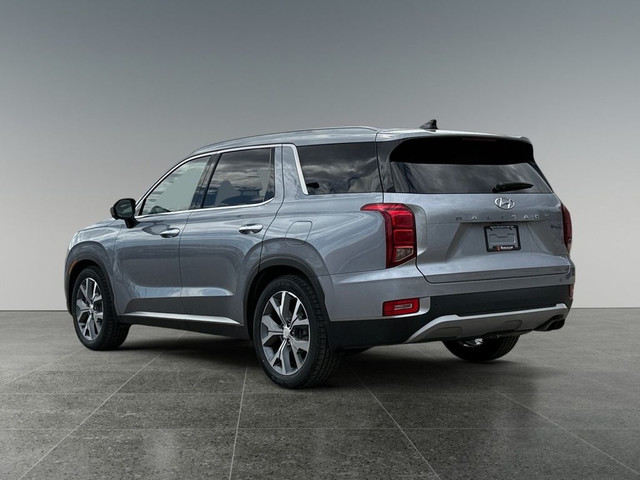 2020 Hyundai Palisade Luxury 8-Passenger AWD in Cars & Trucks in Calgary - Image 4