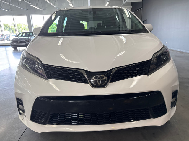 2018 Toyota Sienna SE 8 PASSAGERS V6 CUIR MAG in Cars & Trucks in Saint-Jean-sur-Richelieu - Image 3