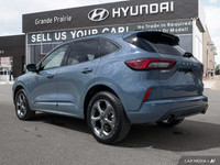 Experience the thrill of the 2024 Ford Escape ST-Line, a used SUV with only 46,340 kilometers on the... (image 3)