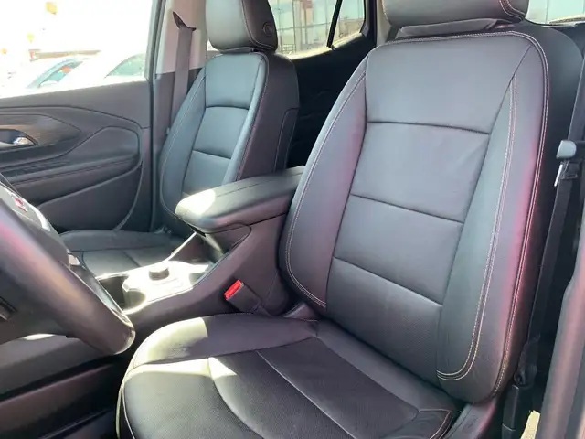 2021 GMC Terrain SLT in Cars & Trucks in Medicine Hat - Image 11