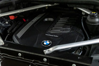 Francais: * Ensemble Premium Essentiel * Ensemble M Sport * Accès Confort * Sièges chauffants avant... (image 8)