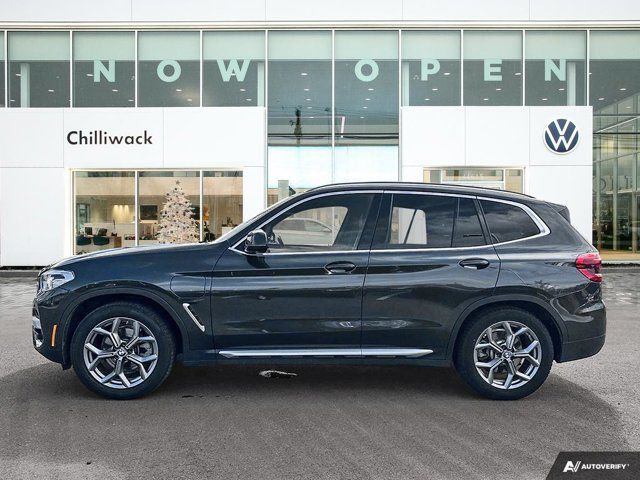 2021 BMW X3 X3 xDrive30e *NO ACCIDENTS!* Backup Camera, Parking in Cars & Trucks in Chilliwack - Image 2