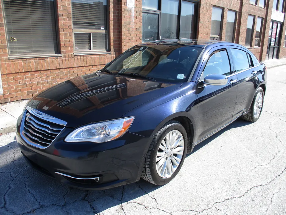 2011 Chrysler 200 Limited ***CERTIFIED | AUTOMATIC | SUNROOF***