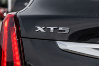 Cadillac * XT5 * Toit ouvrant * Sièges en cuir * AWD * Caméra recul * Apple Carplay * Caméra recul *... (image 7)