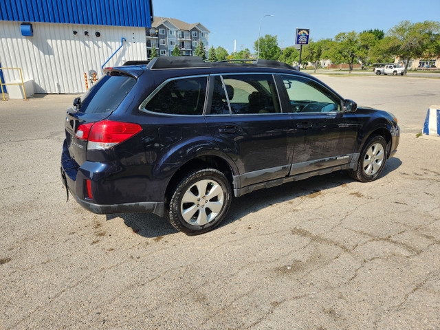 2012 Subaru Outback 2.5i w/Limited & Nav Pkg in Cars & Trucks in Winnipeg - Image 3