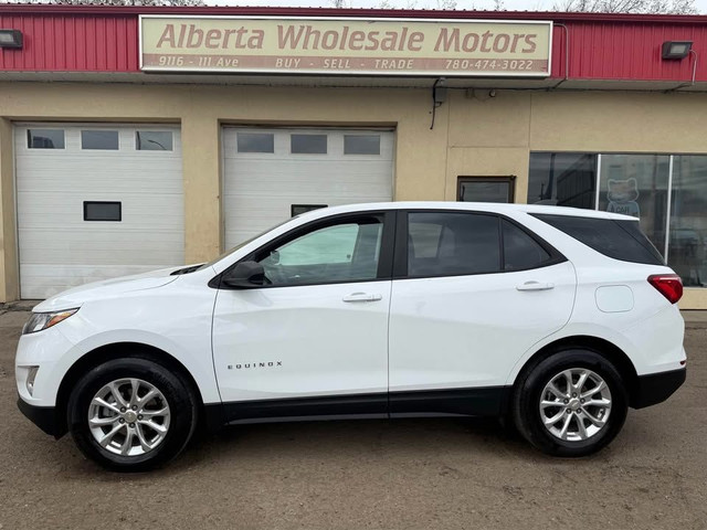 2020 CHEVY EQUINOX AWD LOW KMS WE FINANCE ALL CREDIT  in Cars & Trucks in Edmonton