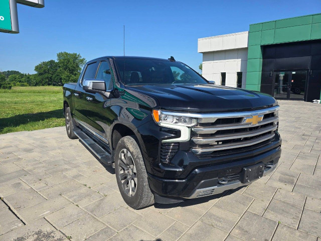 2022 Chevrolet Silverado 1500 in Cars & Trucks in Ottawa - Image 3