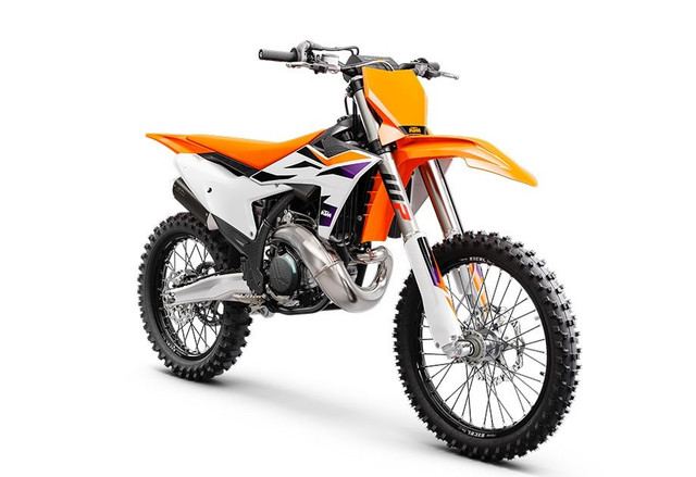 2024 KTM 250 SX in Dirt Bikes & Motocross in Lévis - Image 4