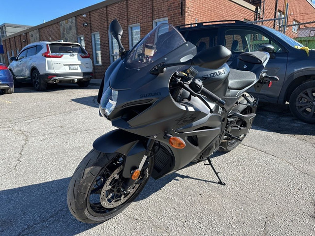  2021 Suzuki GSX-R1000 in Sport Bikes in City of Toronto - Image 3