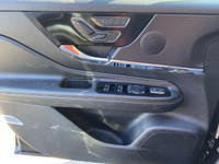 The 2025 Lincoln Corsair Reserve, available at Waterloo Ford Lincoln Sales Ltd., embodies the pinnac... (image 4)