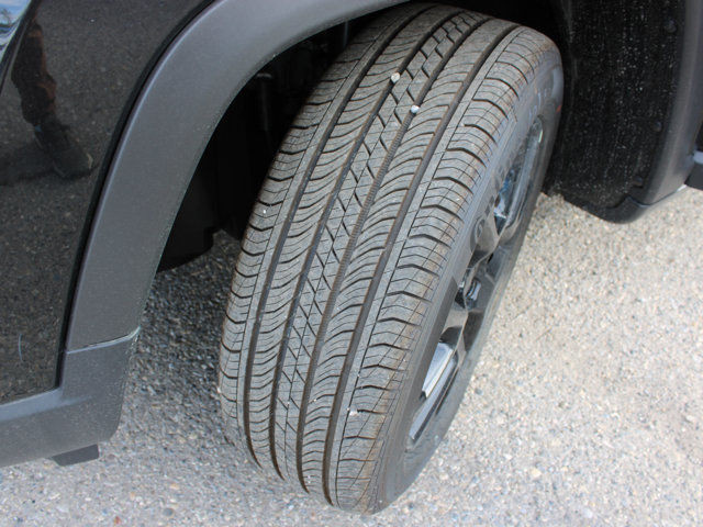 2025 Jeep Compass Altitude 4x4, Remote Start, Heated Leather in Cars & Trucks in Calgary - Image 2