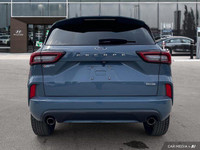 Experience the thrill of the 2024 Ford Escape ST-Line, a used SUV with only 46,340 kilometers on the... (image 4)