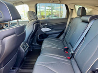 The 2019 Acura RDX Platinum Elite delivers an impressive blend of athletic performance, refined luxu... (image 8)