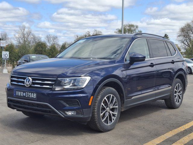 2021 Volkswagen Tiguan Comfortline AWD | Leather | Heated Seats in Cars & Trucks in Guelph