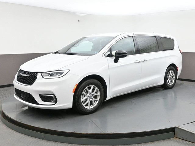 2024 Chrysler Pacifica Commercial Upfit in Cars & Trucks in City of Halifax - Image 3