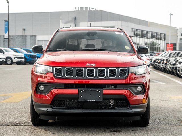 2025 Jeep Compass North 4x4 Heated Seats Active Lane Management in Cars & Trucks in City of Toronto - Image 3