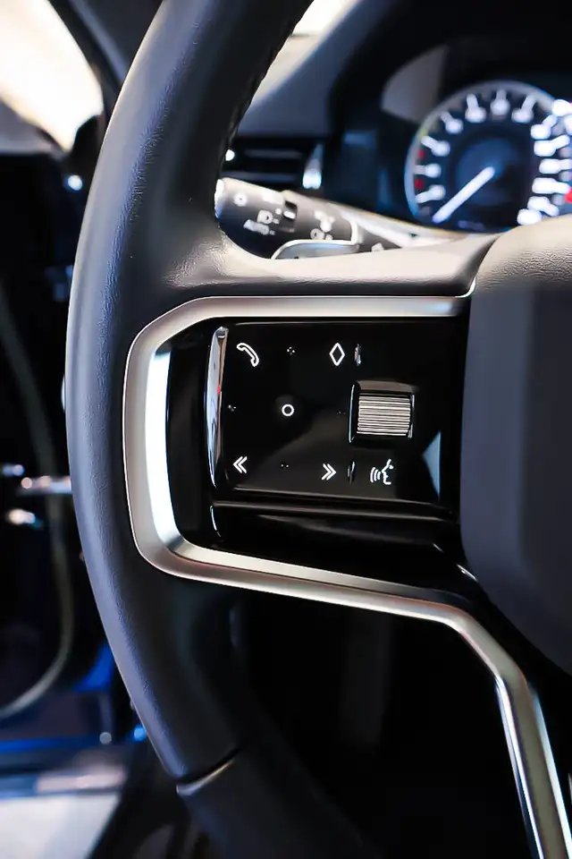 2023 Land Rover Range Rover EVOQUE + R-DYNAMIC SE + AWD + GPS TO in Cars & Trucks in Laval / North Shore - Image 18