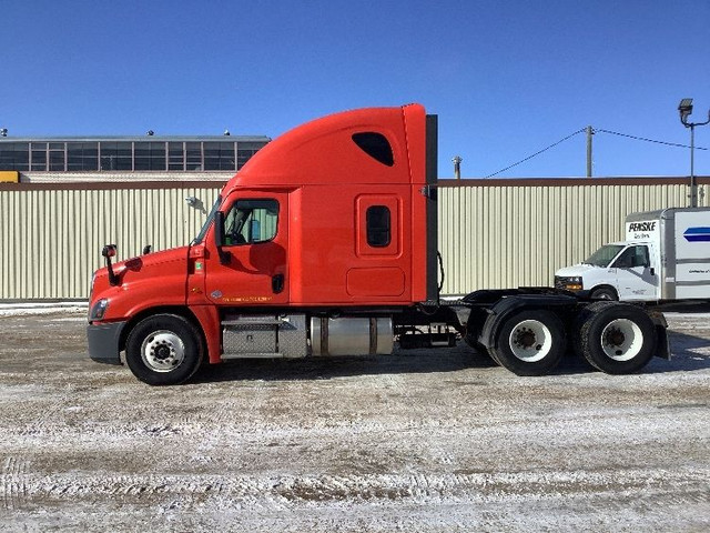 2018 Freightliner X12564ST in Heavy Trucks in Delta/Surrey/Langley - Image 4