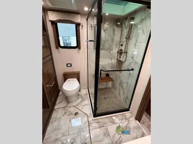 2023 Entegra Coach Cornerstone 45B 605 h.p. 26K Miles in RVs & Motorhomes in Moncton - Image 59