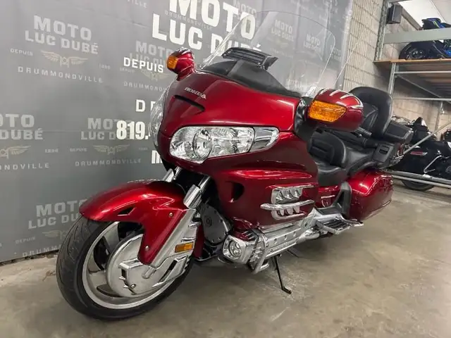 2010 Honda GL1800 Goldwing in Street, Cruisers & Choppers in Drummondville - Image 9