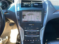 **WE WILL BEAT ANY DEALER IN THE CITY** White Platinum Metallic Tri-Coat 2013 Lincoln MKZ AWD 6-Spee... (image 8)