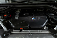 Options Francais: * Volant sport en cuir * Sièges sport * Support lombaire * xLine * Chauffage de so... (image 8)