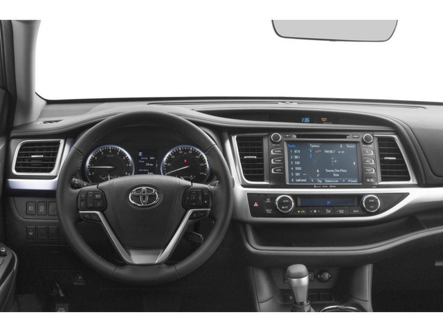 2018 Toyota Highlander XLE XLE AWD! 7 SEATS ON A BUDGET! in Cars & Trucks in Markham / York Region - Image 4