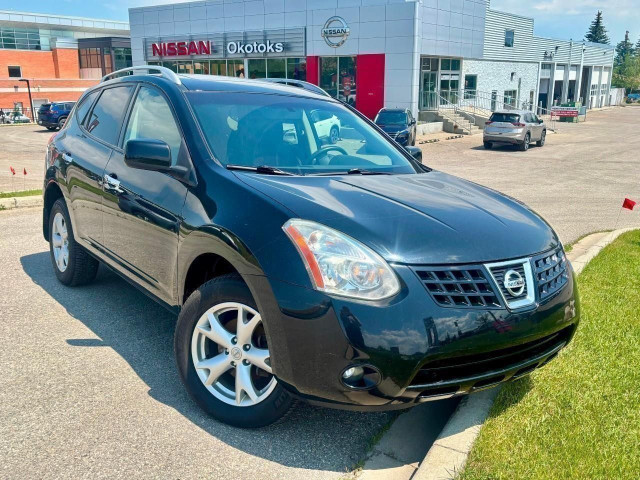 2010 Nissan Rogue in Cars & Trucks in Calgary