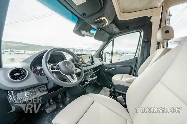 2025 Winnebago Navion 24J in RVs & Motorhomes in Kelowna - Image 49