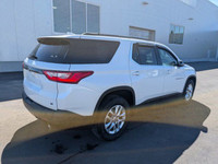Welcome aboard this pre-owned 2019 Chevrolet Traverse LT Cloth, presenting a versatile and spacious... (image 7)