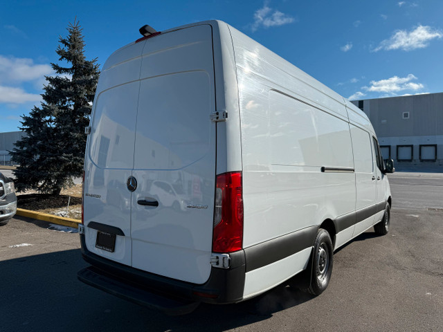 2021 Mercedes-Benz Sprinter Cargo Van MERCEDES Sprinter 2500 - E in Cars & Trucks in Oakville / Halton Region - Image 3