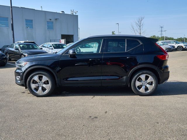 2021 Volvo XC40 Momentum T5 AWD | HEATED SEATS | LEATHER | PANO in Cars & Trucks in Edmonton - Image 2