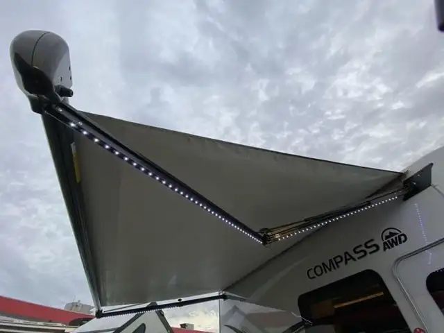 2023 Thor Motor Coach Compass AWD 23TW in RVs & Motorhomes in Abbotsford - Image 32