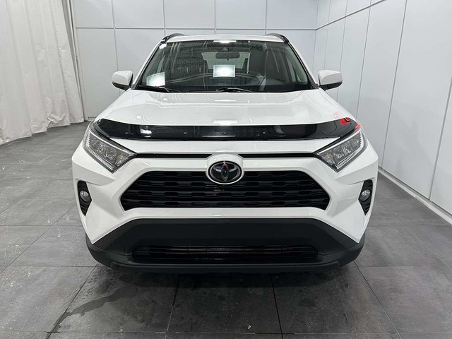  2019 Toyota RAV4 XLE - AWD - TOIT OUVRANT - SIEGES CHAUFFANTS in Cars & Trucks in Québec City