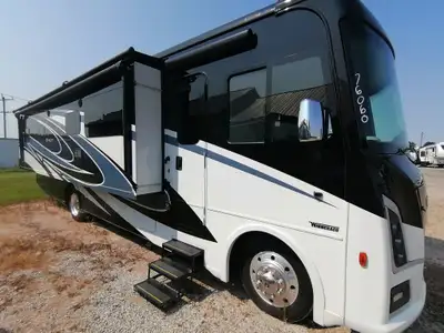 Welcome to the 2024 Winnebago Sunstar 34R: The ultimate couples Class A Motorhome with every thought...