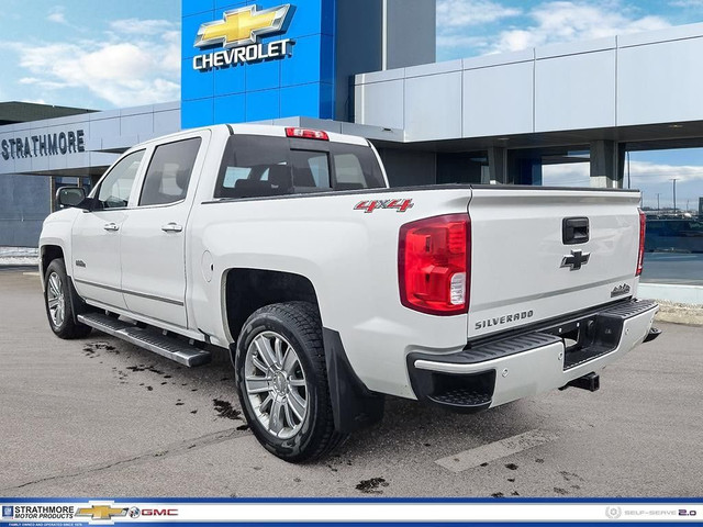 2017 Chevrolet Silverado 1500 in Cars & Trucks in Calgary - Image 4