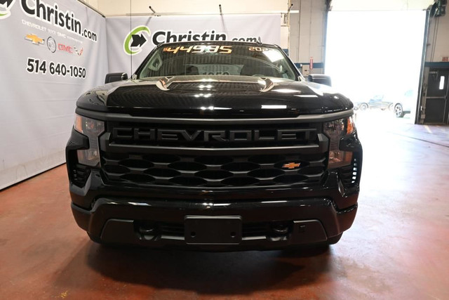 2022 Chevrolet Silverado 1500 4WD Crew Cab CUSTOM CREW 4X4 MAG N in Cars & Trucks in City of Montréal - Image 2