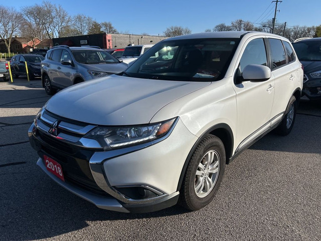  2018 Mitsubishi Outlander ES, AWD, CLEAN CARFAX, HEATED SEATS,  in Cars & Trucks in London - Image 2