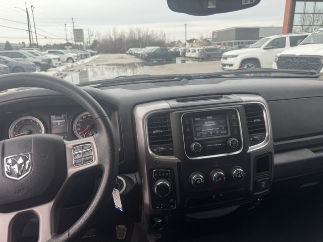 2023 RAM 1500 Classic SLT 4x4 Crew Cab 5'7 in Cars & Trucks in Barrie - Image 3