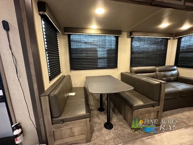 2019 Keystone RV Sprinter Campfire Edition 31FWMB in Travel Trailers & Campers in Truro - Image 4