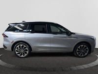 Check out this vehicle's pictures, features, options and specs, and let us know if you have any ques... (image 5)