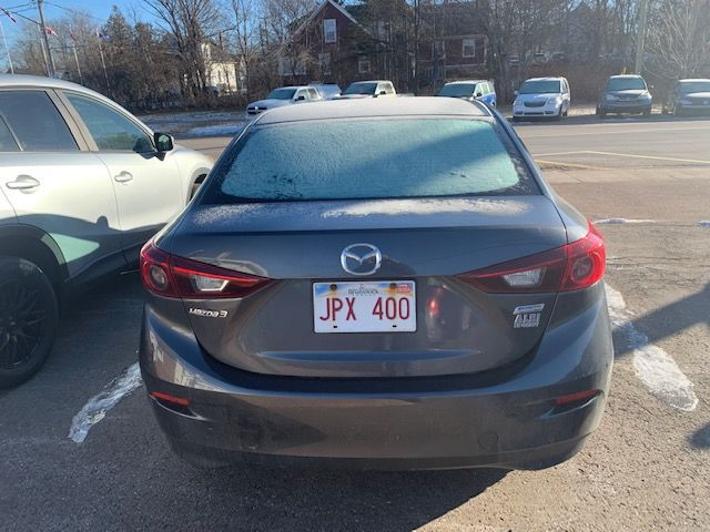 2015 Mazda Mazda3 GX in Cars & Trucks in Moncton - Image 4