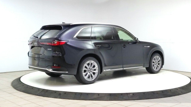 2025 Mazda CX-90 MHEV in Cars & Trucks in Lethbridge - Image 3