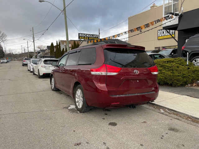 2011 Toyota Sienna LE in Cars & Trucks in City of Toronto - Image 3