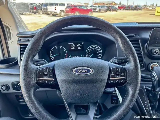 2023 Ford Transit Passenger Wagon T350 | Bluetooth in Cars & Trucks in Saskatoon - Image 20