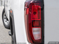 This GMC Sierra 2500HD boasts a sturdy engine powering this Automatic transmission. * This GMC Sierr... (image 9)